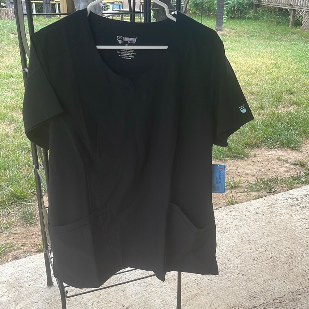 Brand new xl scrub top from pandamed in black